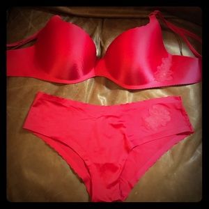 VS bra & panties set